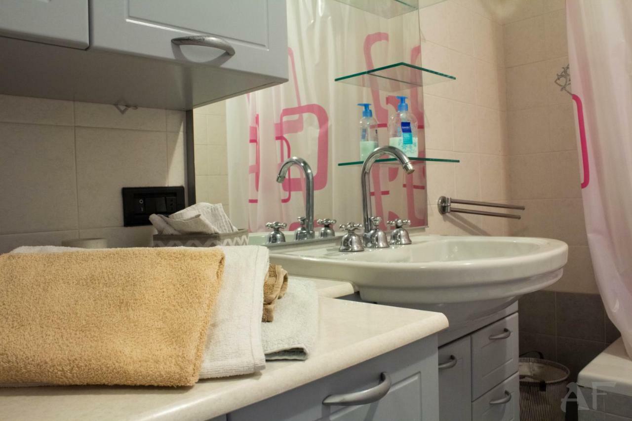 Apartamento Corso San Gottardo - Darsena Flat Milán Exterior foto